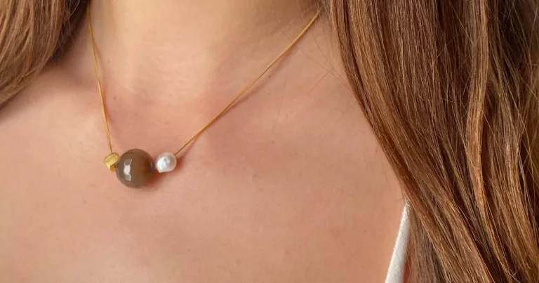 marais necklace
